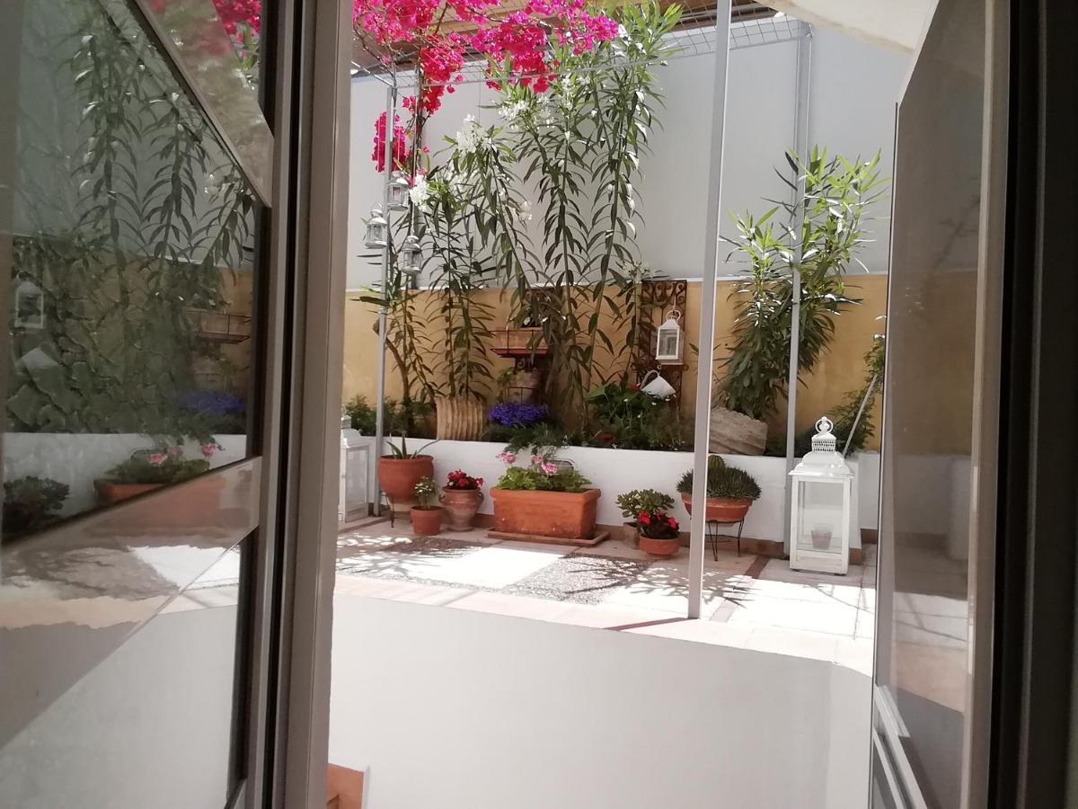 Amazing Semi-Basement Art Apartment Easy Walk To Nafplio Centre エクステリア 写真