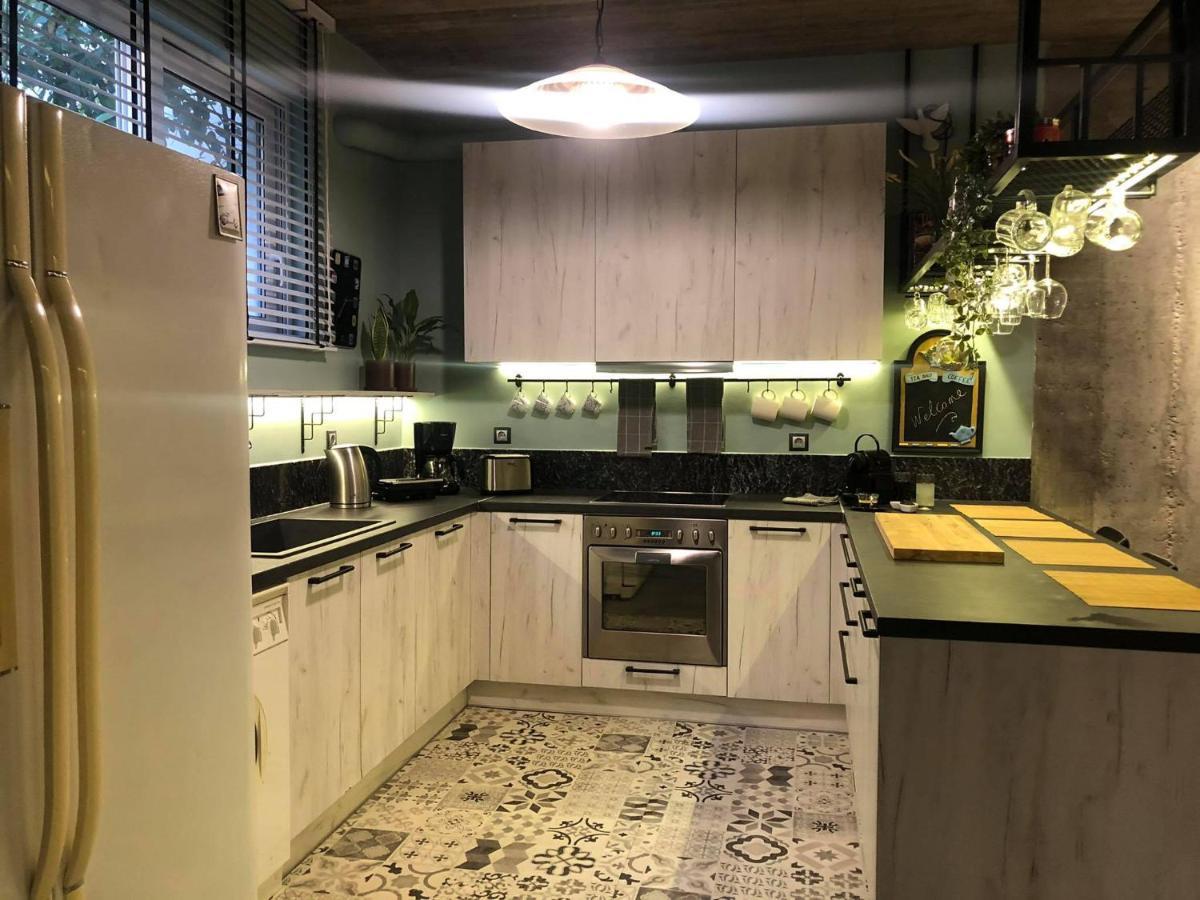 Amazing Semi-Basement Art Apartment Easy Walk To Nafplio Centre エクステリア 写真